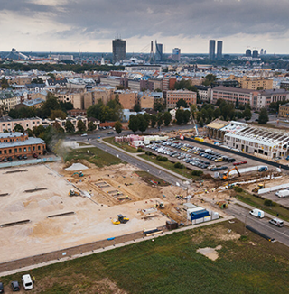Spraustinių polių įrengimas